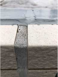 タイル目地/表面劣化（ひび割れ）